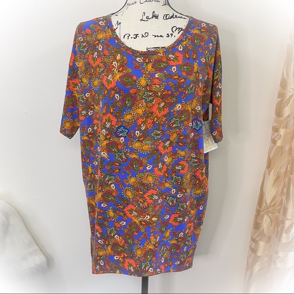 💕NWT Super cute Lularoe Irma Tunic Top💕 - Picture 6 of 8